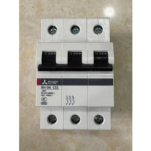 Cầu dao tự động BH-D6 3P 32A 6kA C N
