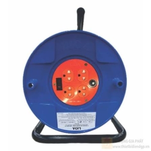 Ổ cắm kéo dài quay tay kiểu rulo loại lớn LIOA QT20-2-15A