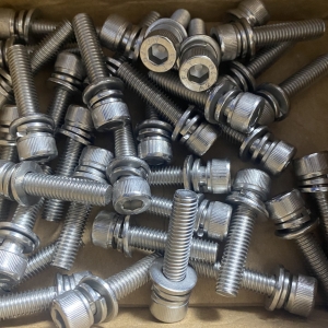 Lục Giác Chìm Đầu Trụ Inox 304 DIN912 M8x35 (Kèm Bộ Lông Đền)